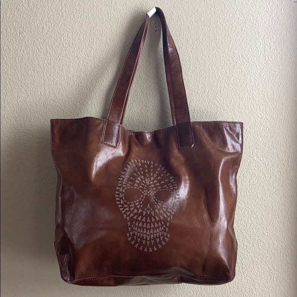 frye skull tote